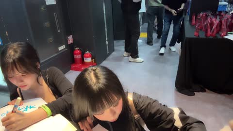 솔리스트 - [클립]츠캄)윤종일짱 asl응원 대기방