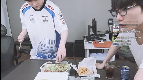 주륵주륵르르 - [클립]1컵 1그릇 저라뎃 도현