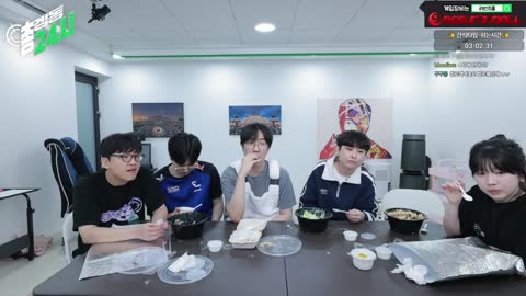 플라즈마단 - [클립]오아 : 여자친구가 카톡 왔는데요, 300억이랑...