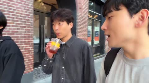 주륵주륵르르 - [클립]스맵: 너네 주식 고수다 김민교: 너 삼전 6만에...