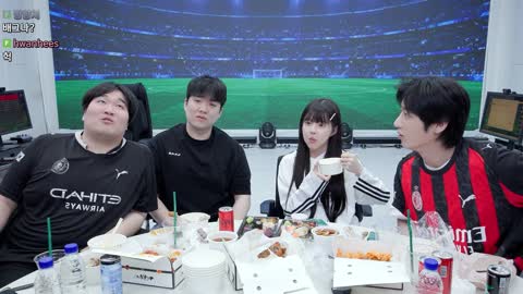 솔리스트 - [클립]남순X상윤X임유진X마빡 피파 1000만원 장전 트릭두...