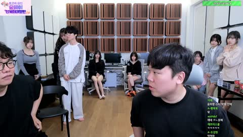 주륵주륵르르 - [클립]2부 회식 오뀨로 킨다는 말에 오뀨 표정