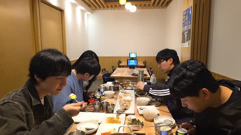 주륵주륵르르 - [클립]김민교: 노노스맵 있었다는데 맞아?  피넛: 중...