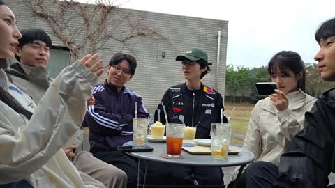 주륵주륵르르 - [클립]준밧드 : 이상호랑 풀하우스에서 커플들 초대해...