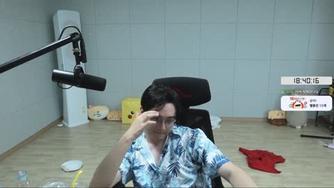 주륵주륵르르 - [클립]김동하: 방송중이라서 말 안 하려고 했는데 아...