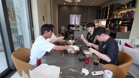 주륵주륵르르 - [클립]김봉준: 난 무수가 보라 크루 마지막이라고 생...