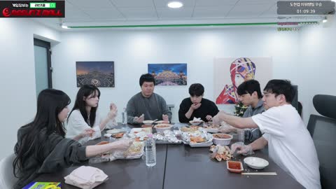 주륵주륵르르 - [클립]망구랑한테 폭풍 갈하는 성태 민교