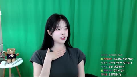 Kohlhaas - 해기: 만약에 무정촌 3기 하면 무조건 한표 받을거 같은...