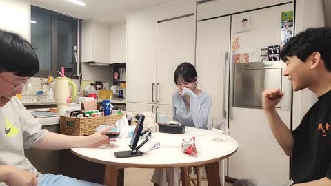 야바 - [봉교형사]산본포차 때문에 김민교 유툽 몰입하고 있는 미오탱...