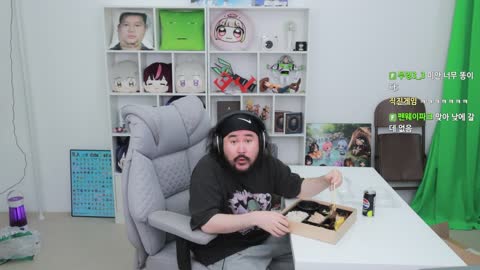 으악민초다 - [클립]박재박) 목소리 예쁜 버추얼 방송, 예쁜 누나 보...