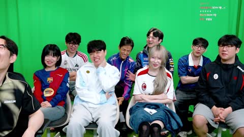 주륵주륵르르 - [클립]클리드: 20만원 이후로 기분 상해서 현질 안 ...