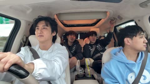 주륵주륵르르 - [클립]남순: 소주로 프러포즈 했어? 킴성태: 와인 주는...