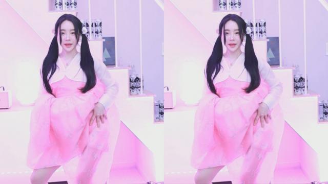 루린 새해 복 많이 받으십쇼(키티캣, 간바레, Hold Up)   240210