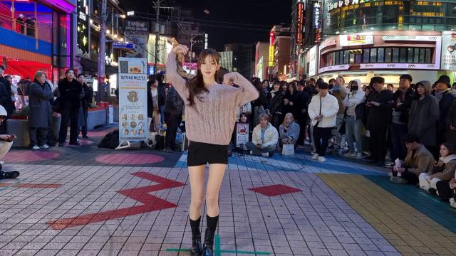241122 홍대 버스킹 최가네 예린 솔로댄스