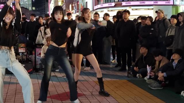 241122 홍대 버스킹 최가네 예린