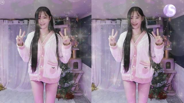 잠옷 입은 야시아