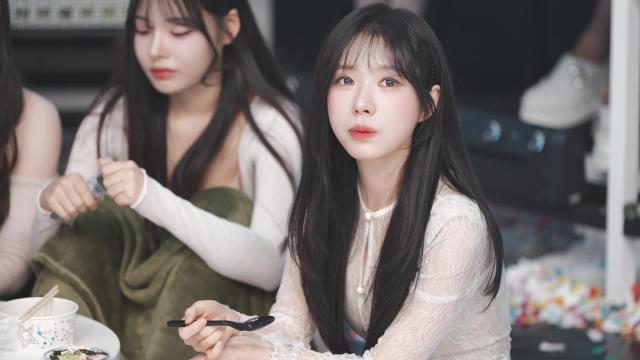 밥전쟁패배후 눈물젖은 떡국먹방