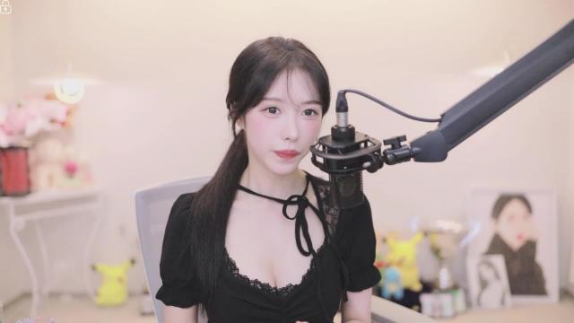 To. 블랙타익커