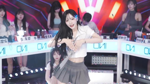 이월직캠- 목련개