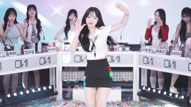 이월-아무래도난 / 실물직캠