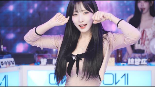 이월-외모체크