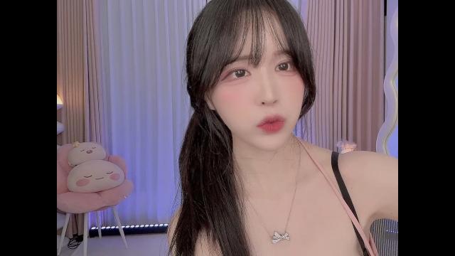 To. 넋이나간철구