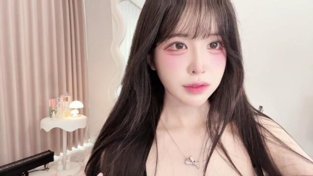 To. 과묵한아저씨